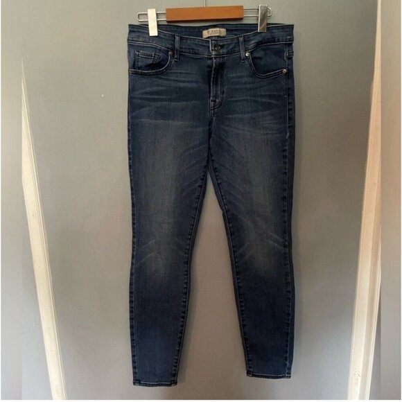 Guess Women’s Skinny Jeans Size 30 Medium Wash Mid Rise Stretch Denim Pants - Picture 1 of 6